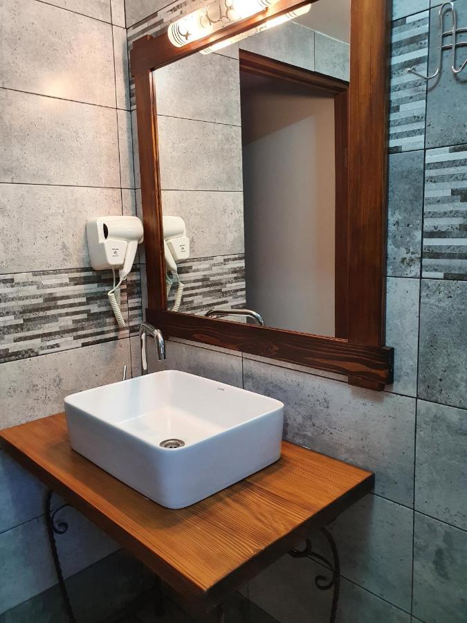 סלניק מולדובה Rooms Poienita מראה חיצוני תמונה